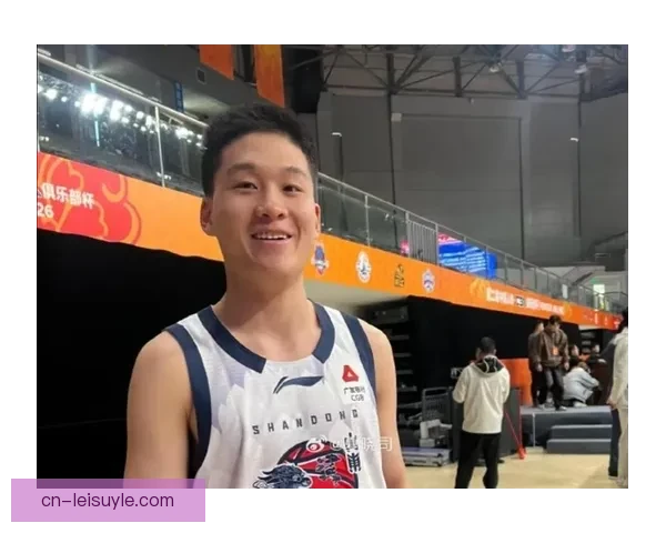 山东十八岁王证三分钟11分