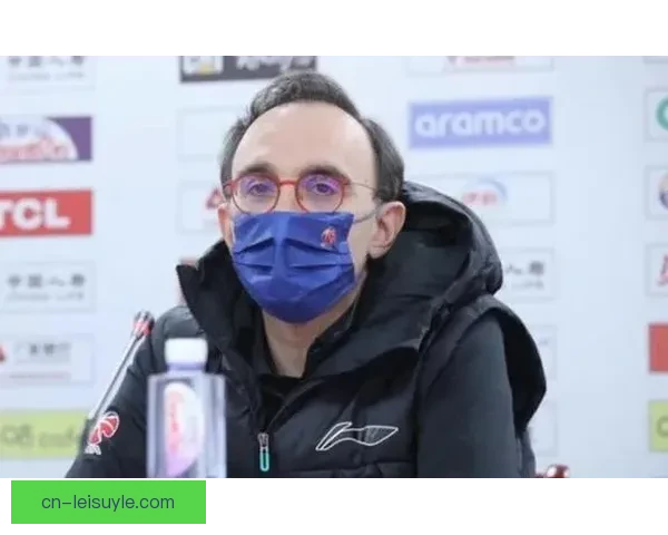 乌戈莫兰德点评深圳防守与磨合